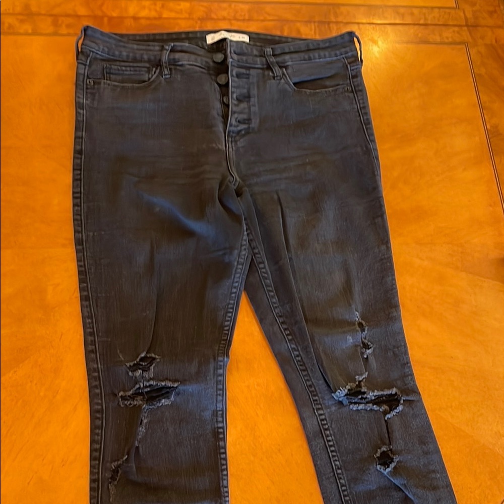 Abercrombie & Fitch Women's Distressed Black Jeans